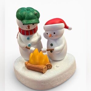 Hallmark Keepsake ORNAMENT 2025 Magic Sound Roasting Marshmallows